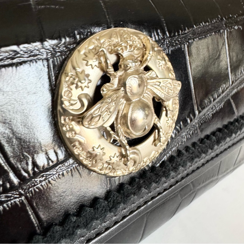 Shoulder Clutch Abigail Riggs ‘Miss Bouvier’ Black Embossed Leather - Picture 9 of 16